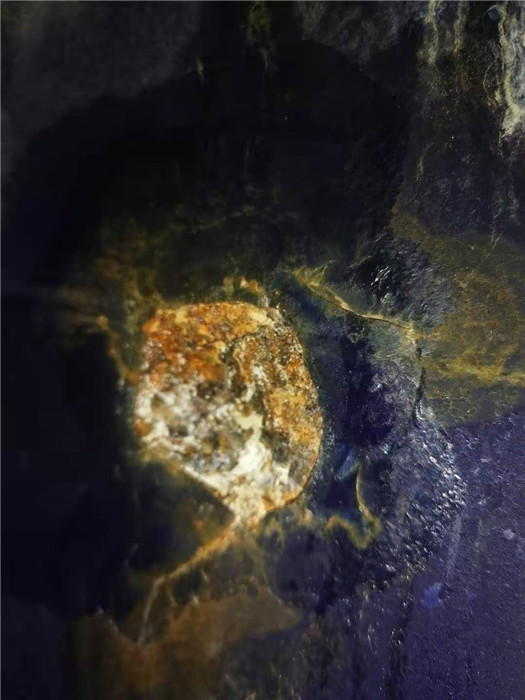 搪瓷反應釜修補前